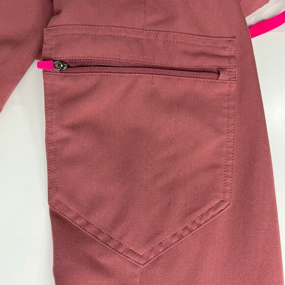 FIGS Scrub Set Catarina One-Pocket Scrub Top Zamora Jogger Pants XSP Mauve - Picture 15 of 16